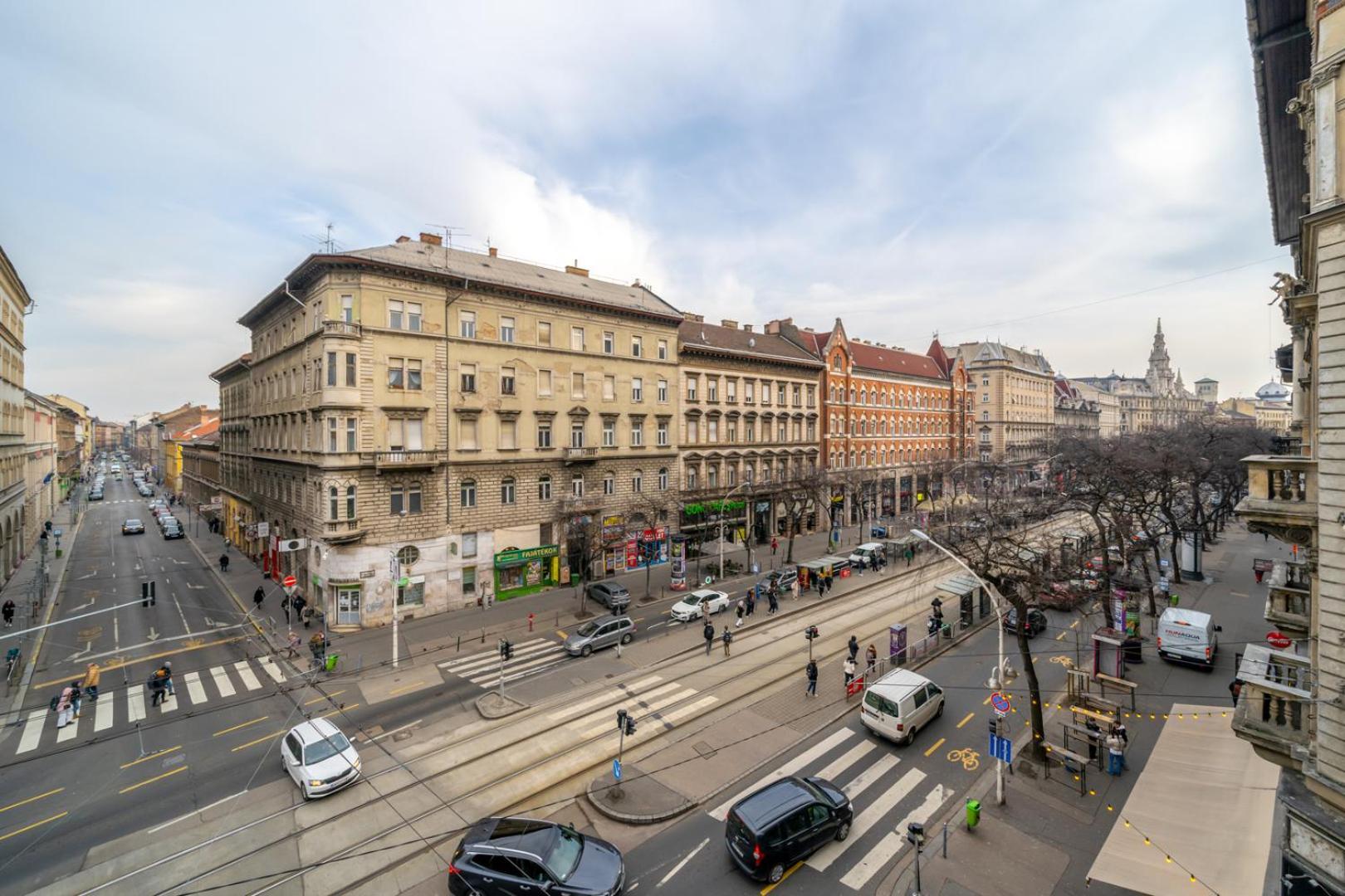 Downtown Delight - Erzsebet Blvd - 13 Ppl Leilighet Budapest Eksteriør bilde