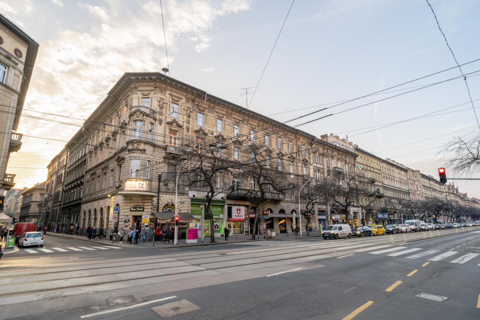 Downtown Delight - Erzsebet Blvd - 13 Ppl Leilighet Budapest Eksteriør bilde